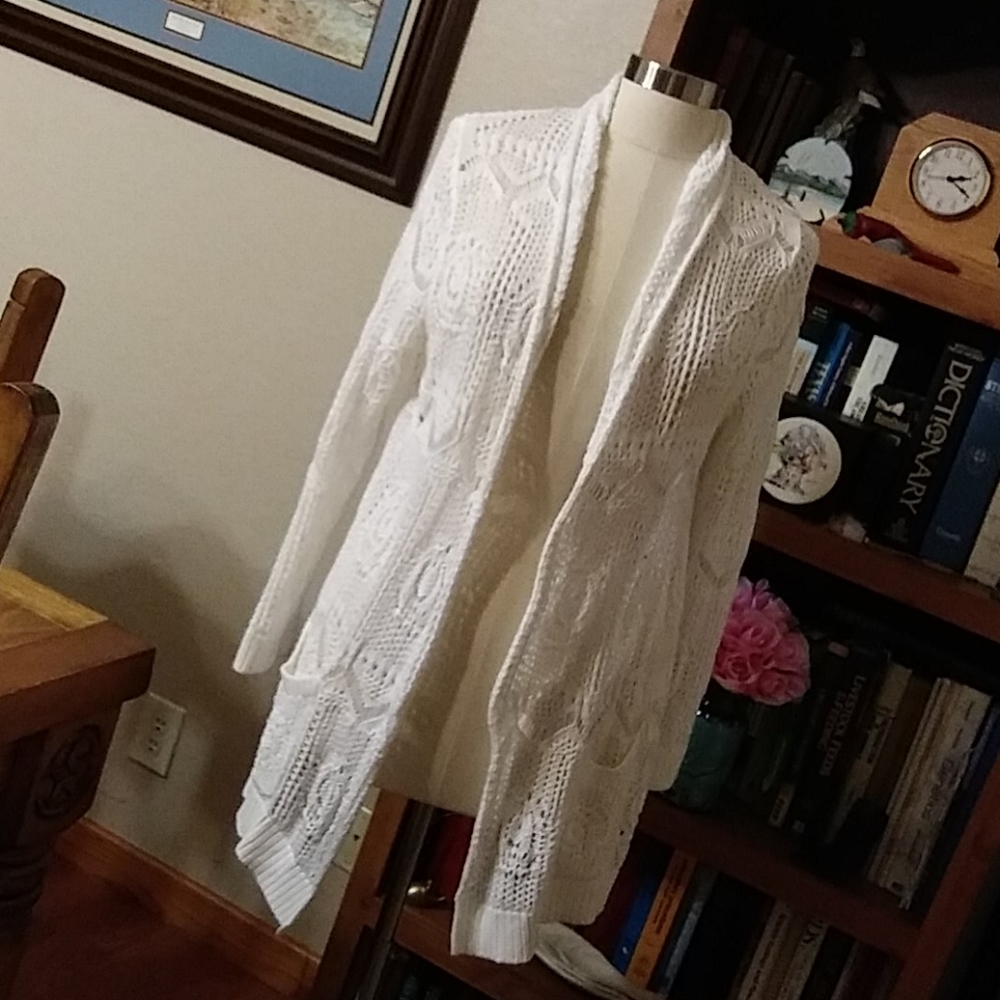 CLEARANCE Crochet type sweater white L